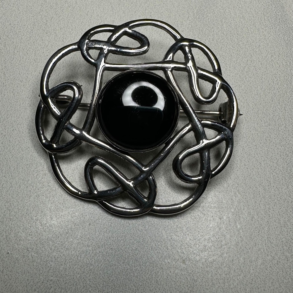Vintage‎ Sterling Silver Celtic Knot Black Onyx Pin Brooch Pin 925